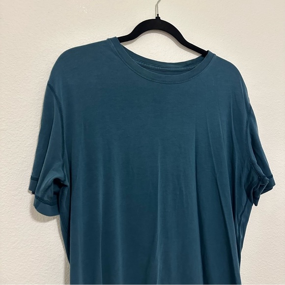 Lululemon 5 Year Basic Tee Pima Cotton Blend Navy Teal Color Size Large Men’s - Picture 2 of 5